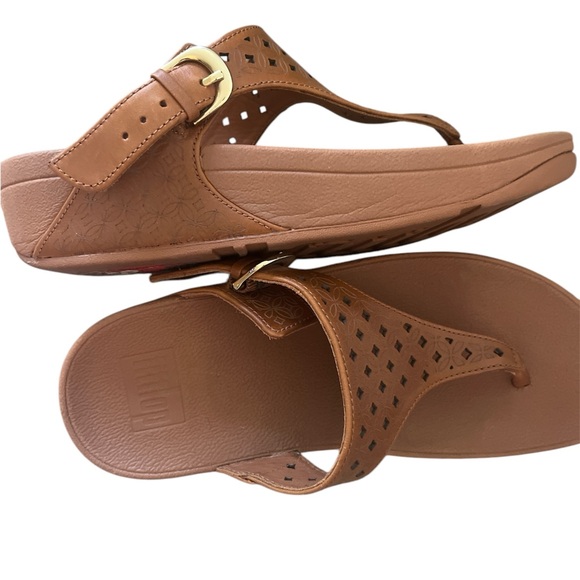 Fitbit brown leather sandals sz 6 - Picture 2 of 2